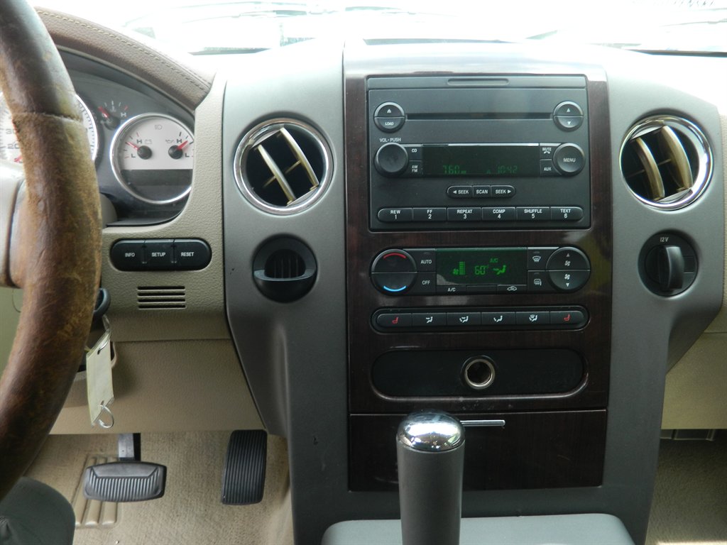 2005 Ford F-150 King Ranch - Photo 11