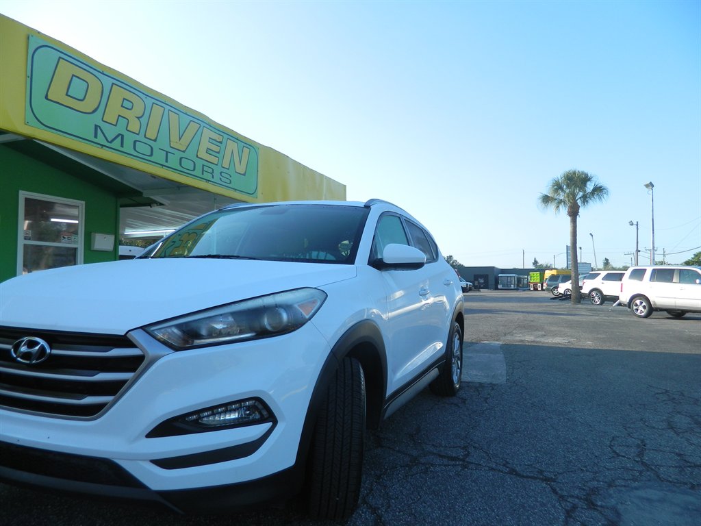 2017 Hyundai Tucson SE